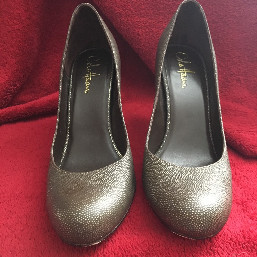 Cole Haan 3 inch pumps